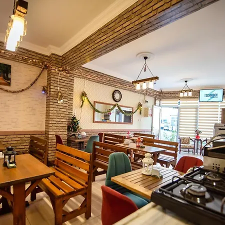 Leydi Boutique Hotel *