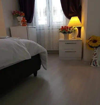 Leydi Boutique Hotel *