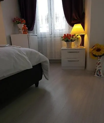 Leydi Boutique Hotel *