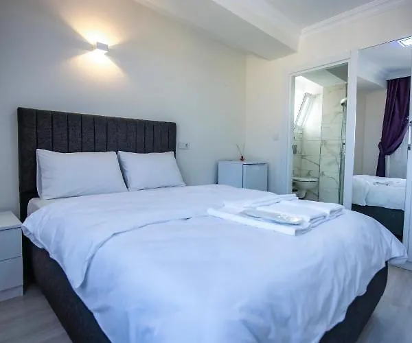 Leydi Boutique * Adalar